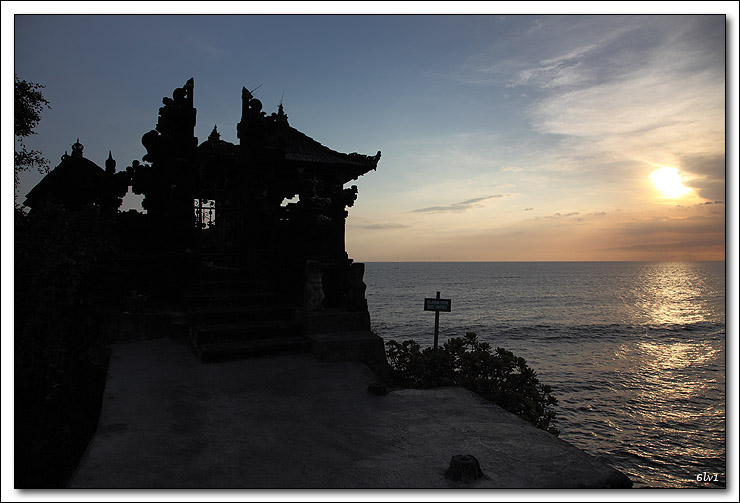 5D_2480 cs cadre2.jpg - Bali - Temple de Tanah Lot